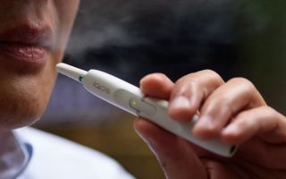 Почему Айкос плохо пахнет?